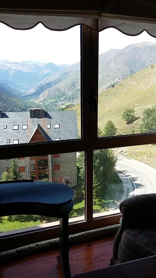 Apartamentos Tanau Baqueira Beret Exterior photo