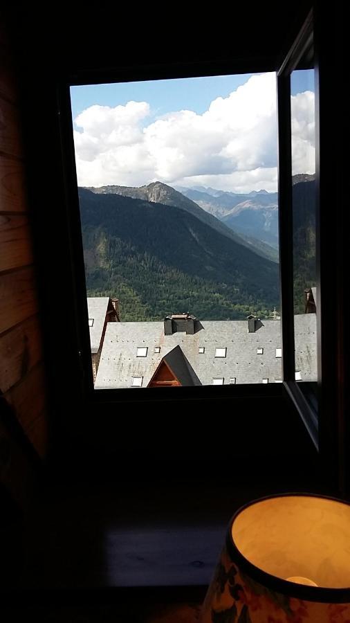 Apartamentos Tanau Baqueira Beret Exterior photo